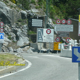 Riaperto al traffico alle 19.20 il tunnel del Tenda, era stato chiuso nel pomeriggio