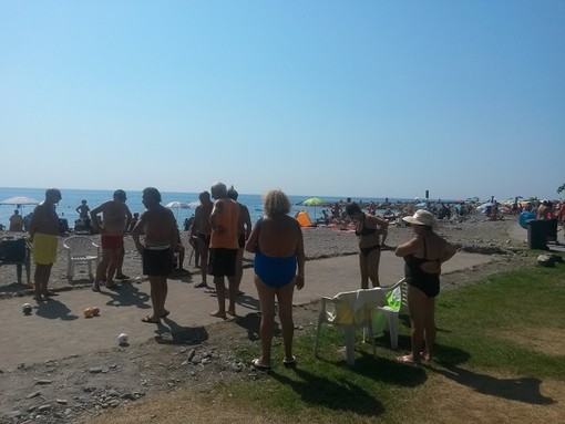 Imperia: smantellato il campo da bocce al Prino, una lettrice al Sindaco "E gli altri abusivismi?"