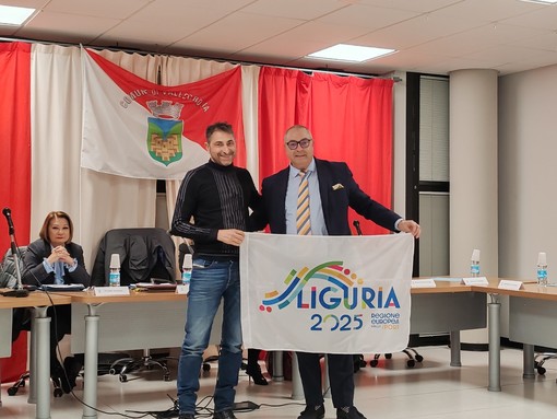 “Liguria Regione Europea dello Sport 2025”, Vallecrosia riceve la bandiera ufficiale (Foto e video) “Liguria Regione Europea dello Sport 2025”, Vallecrosia riceve la bandiera ufficiale (Foto e video)