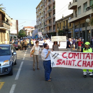 Bordighera: 50 firme raccolte sabato scorso dal comitato per la salvaguardia del 'Saint Charles'