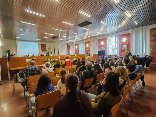 Ventimiglia approva il regolamento per l'istituzione e il funzionamento della consulta dei giovani