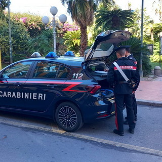 Bordighera, fermato su un autobus con droga: arrestato 37enne belga per spaccio di sostanze stupefacenti