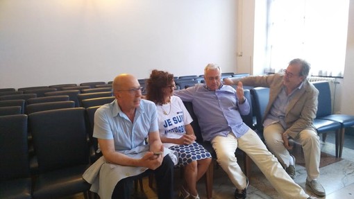 Imperia: il Pd presenta un emendamento che dà il via libera all'ingresso di Amaie Energia. Bagarre in Consiglio. Salta il numero legale Imperia: il Pd presenta un emendamento che dà il via libera all'ingresso di Amaie Energia. Bagarre in Consiglio. Salta il numero legale