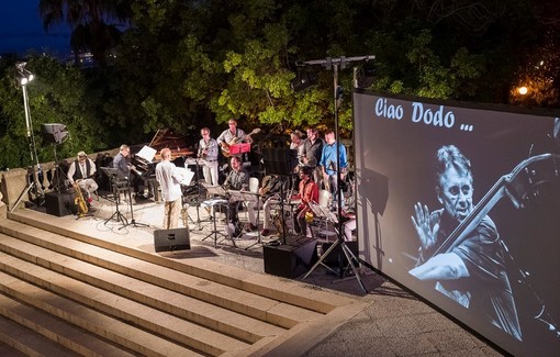 Sanremo: sold out il "Concerto per Dodo Goya", donati 1380 euro al "Gruppo Famiglie Dravet" Sanremo: sold out il "Concerto per Dodo Goya", donati 1380 euro al "Gruppo Famiglie Dravet"