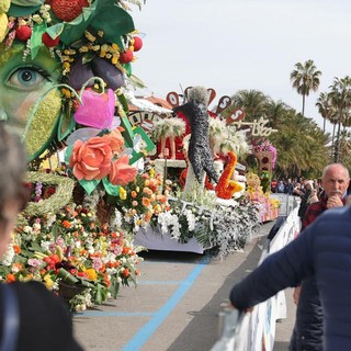 Sanremo, dopo i Carri Fioriti emergono dubbi sui criteri: più Comuni partecipanti chiedono l'accesso agli atti
