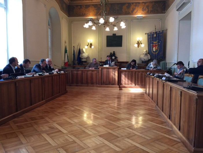 Imperia: mercoledì 1 giugno, convocata riunione del Consiglio Provinciale. L'Ordine del Giorno Imperia: mercoledì 1 giugno, convocata riunione del Consiglio Provinciale. L'Ordine del Giorno