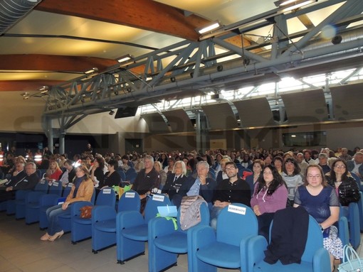 “L’inferno degli Angeli”: circa 300 persone al Palafiori per il primo convegno gratuito sul tema della violenza