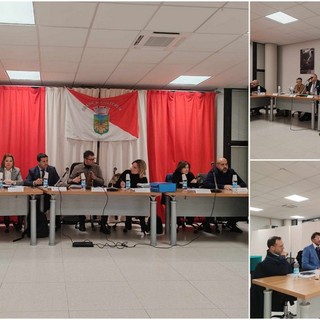 Vallecrosia, il bilancio di previsione infiamma il consiglio comunale (Foto) Vallecrosia, il bilancio di previsione infiamma il consiglio comunale (Foto)
