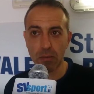 Calcio, Serie D. Il Savona di Chezzi esalta il pubblico biancoblu: "Felicissimi per i nostri tifosi, l'aspetto atletico è stato decisivo per battere la Sanremese" (VIDEO)