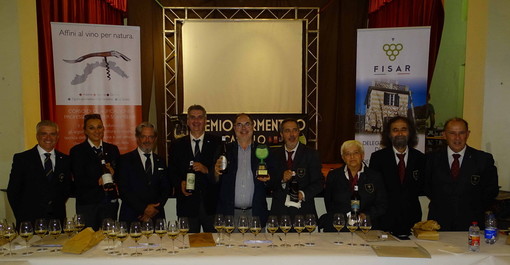 Un'etichetta toscana si è aggiudicata il 27esimo Premio Vermentino di Diano Castello Un'etichetta toscana si è aggiudicata il 27esimo Premio Vermentino di Diano Castello