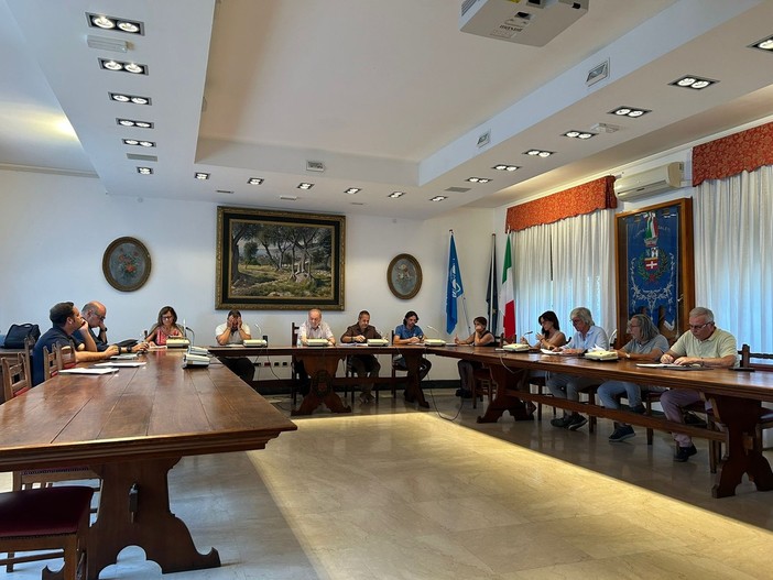 Ospedaletti, il Consiglio Comunale si riunisce giovedì 21 agosto: otto i punti all’ordine del giorno Ospedaletti, il Consiglio Comunale si riunisce giovedì 21 agosto: otto i punti all’ordine del giorno