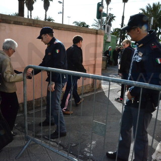 Sanremo: 260 uomini per la sicurezza del corso fiorito, tutto è filato liscio. Controlli anche con i metal detector