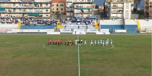 Calcio, Serie D: il Savona spreca, la Sanremese ringrazia, al Bacigalupo finisce in parità: 2-2 Calcio, Serie D: il Savona spreca, la Sanremese ringrazia, al Bacigalupo finisce in parità: 2-2