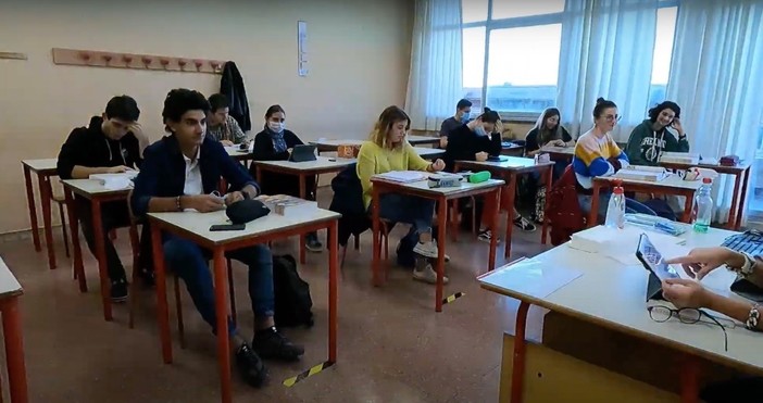 Studenti in classe Studenti in classe