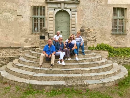 Tornano turisti dalla Federazione Russa: ieri visita in Valle Arroscia alla scoperta della tradizione enogastronomica ligure (foto)