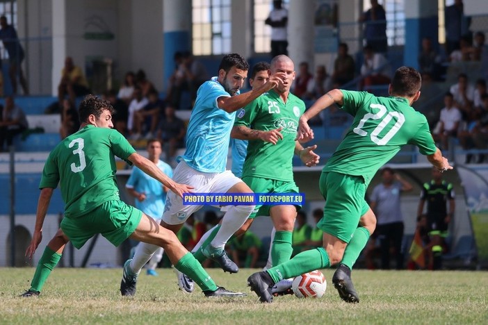 La Sanremese a caccia della prima vittoria in campionato sul campo della Lavagnese (foto Fabio Pavan)