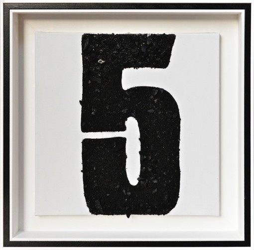 Sanremo: al Casinò dal 22 maggio spazio alla mostra 'Give me five - Numeri e giochi a colori' di Natalie Silva Sanremo: al Casinò dal 22 maggio spazio alla mostra 'Give me five - Numeri e giochi a colori' di Natalie Silva