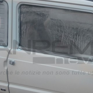 Ventimiglia: spruzzato il contenuto di un estintore contro un mezzo della Croce Rossa, i carabinieri indagano su pista ‘noborder’
