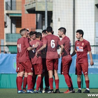 Calcio, Promozione. La Veloce sparisce nel recupero, il Serra Riccò passa 5-1