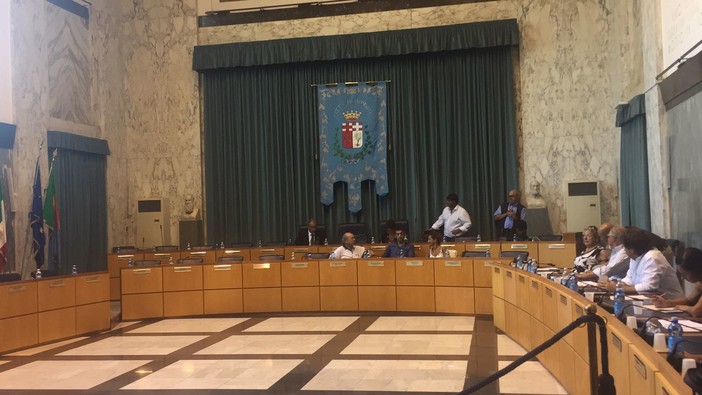 Imperia: manca il numero legale e salta il Consiglio Comunale, è la fine dell'era Capacci? Imperia: manca il numero legale e salta il Consiglio Comunale, è la fine dell'era Capacci?
