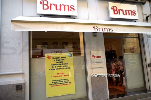 Sanremo: dopo 25 anni chiude 'Brums', negozio storico di abbigliamento per bambini in via Matteotti
