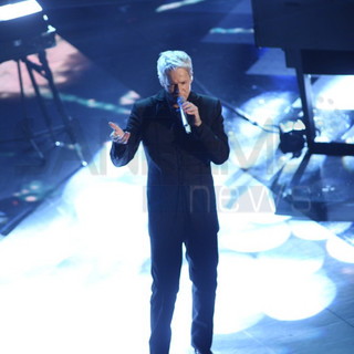 Festival Sanremo 2014: Claudio Baglioni infiamma la platea e la sala stampa Festival Sanremo 2014: Claudio Baglioni infiamma la platea e la sala stampa