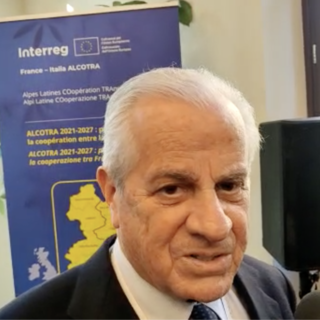 Imperia: dichiarazioni di Scajola e risposta piccata di Sinistra Italiana "Una caricatura da tassinaro onnisciente" Imperia: dichiarazioni di Scajola e risposta piccata di Sinistra Italiana "Una caricatura da tassinaro onnisciente"