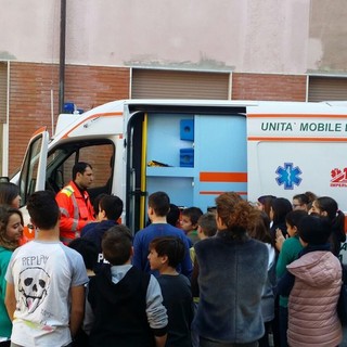 Imperia: da oggi la Croce Bianca inizia il nuovo progetto con l'Istituto comprensivo Littardi Imperia: da oggi la Croce Bianca inizia il nuovo progetto con l'Istituto comprensivo Littardi