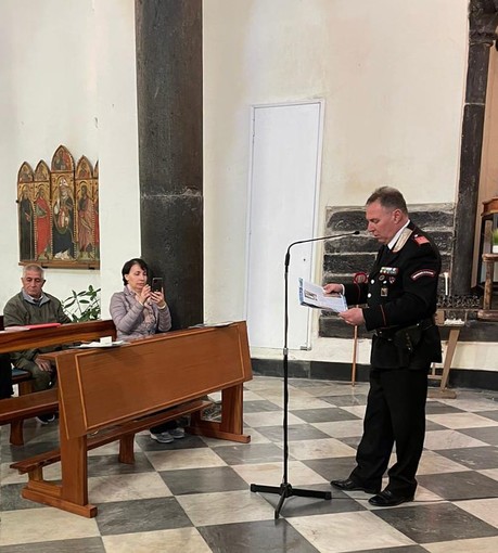Pornassio: proseguono gli incontri dei Carabinieri con gli anziani per metterli in guardia contro truffe e raggiri Pornassio: proseguono gli incontri dei Carabinieri con gli anziani per metterli in guardia contro truffe e raggiri