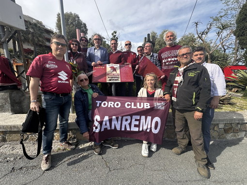 Cerimonia del Toro club Sanremo in ricordo deli Invincibili del Grande Torino (foto) Cerimonia del Toro club Sanremo in ricordo deli Invincibili del Grande Torino (foto)