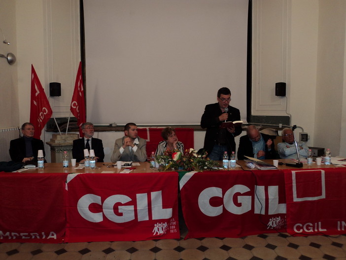 Sanremo: convegno della CGIL alla Fos su 'Democrazia e Rappresentanza' con Cofferati
