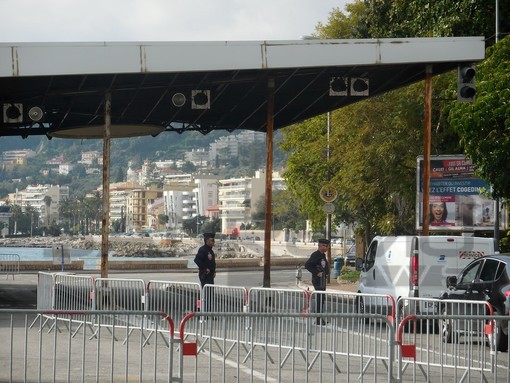 Ventimiglia: voglia di 'normalità' a San Ludovico e San Luigi, Parigi è lontana ma non è stata mai così vicina