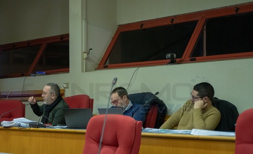 Taggia: consiglio comunale di lunedì, l'opposizione accusa "L'amministrazione aumenta tutto e non ci ascolta"