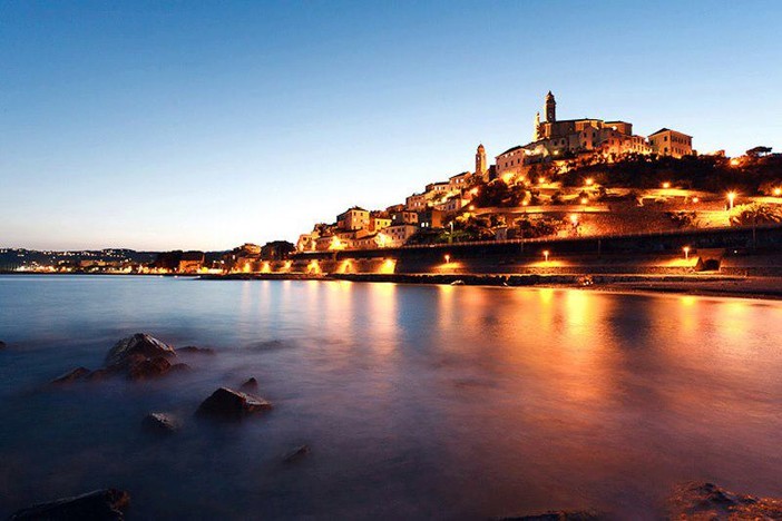 L'arte russa a Cervo con la mostra “Cercando l'infinito”, venerdì sera l'inaugurazione L'arte russa a Cervo con la mostra “Cercando l'infinito”, venerdì sera l'inaugurazione