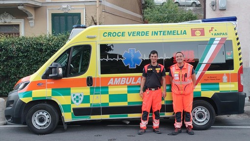 Dolceacqua, assistenza sanitaria allo spettacolo pirotecnico: due interventi per la Croce Verde Intemelia (Foto) Dolceacqua, assistenza sanitaria allo spettacolo pirotecnico: due interventi per la Croce Verde Intemelia (Foto)