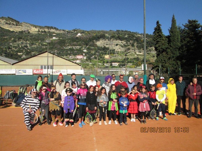 Giornata di sport e animazione di Carnevale sui campi del Tennis Club Ventimiglia Giornata di sport e animazione di Carnevale sui campi del Tennis Club Ventimiglia
