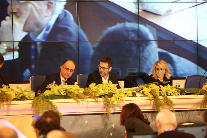Festival Sanremo 2014: calo di ascolti nella prima serata, per Giancarlo Leone non è stata una débâcle Festival Sanremo 2014: calo di ascolti nella prima serata, per Giancarlo Leone non è stata una débâcle