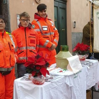 Imperia: i volontari della Croce Bianca saranno presenti nei giorni di mercato col tradizionale banchetto di Natale