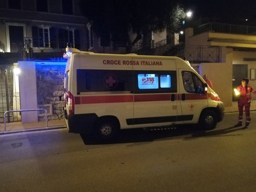 Imperia: ex amministratore della A10 stroncato da infarto in via Agnesi, inutili i soccorsi Imperia: ex amministratore della A10 stroncato da infarto in via Agnesi, inutili i soccorsi