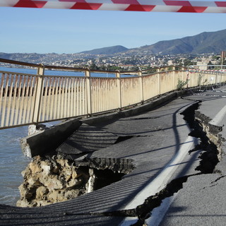La strada crollata ai Tre Ponti La strada crollata ai Tre Ponti