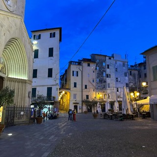Le forze dell'ordine intensificano i controlli nel centro storico di Sanremo: spaccio in una abitazione ad uso turistico