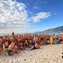 Ventimiglia, il primo tuffo dell’anno è una festa: 143 in mare al Cimento delle Calandre Ventimiglia, il primo tuffo dell’anno è una festa: 143 in mare al Cimento delle Calandre