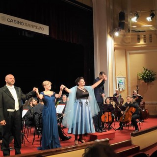 Sanremo: Concerto di San Romolo, molto pubblico al teatro dell'Opera del Casinò