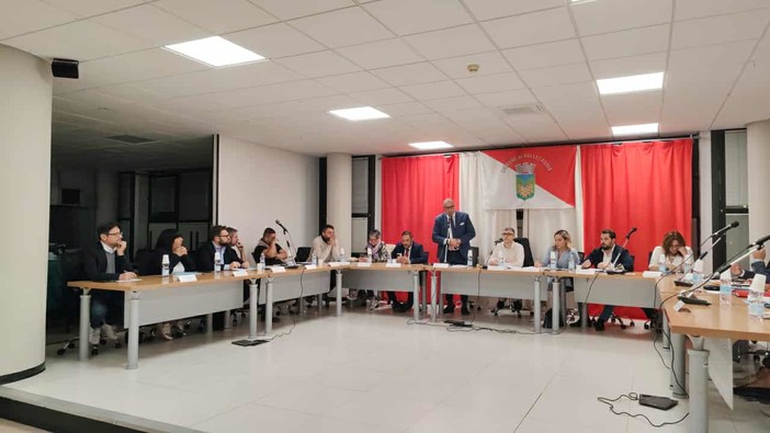 Vallecrosia, variazione al bilancio di previsione 2025-2027: approvata all'unanimità