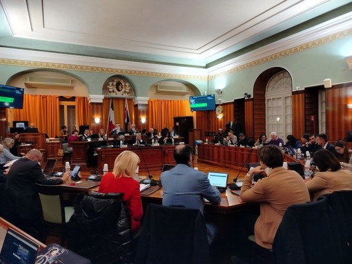 Sanremo, approvate IMU 2026, assestamento e rigenerazione urbana: si è concluso il Consiglio comunale del 24 novembre