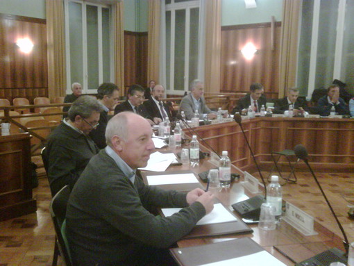 Sanremo: approvato dal consiglio comunale il regolamento per i 'mini casinò' in città Sanremo: approvato dal consiglio comunale il regolamento per i 'mini casinò' in città