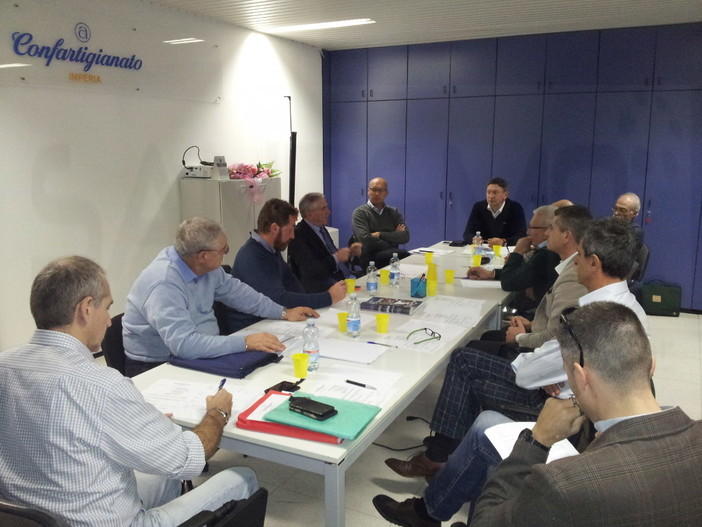 A Sanremo la riunione del direttivo nazionale confartigianato termici e idraulici e manutentori bruciatoristi A Sanremo la riunione del direttivo nazionale confartigianato termici e idraulici e manutentori bruciatoristi