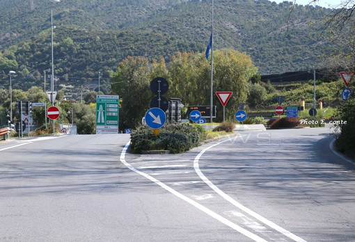 Coronavirus, dal 3 giugno via libera allo spostamento tra regioni. Oggi il decreto in consiglio dei ministri Coronavirus, dal 3 giugno via libera allo spostamento tra regioni. Oggi il decreto in consiglio dei ministri