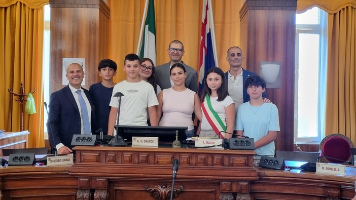 Sanremo, riunione del Consiglio comunale dei Ragazzi e della Ragazze: le nuove cariche