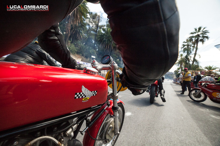 Ospedaletti: le più belle foto di Luca Lombardi della 3a Rievocazione storica del Circuito motociclistico Ospedaletti: le più belle foto di Luca Lombardi della 3a Rievocazione storica del Circuito motociclistico